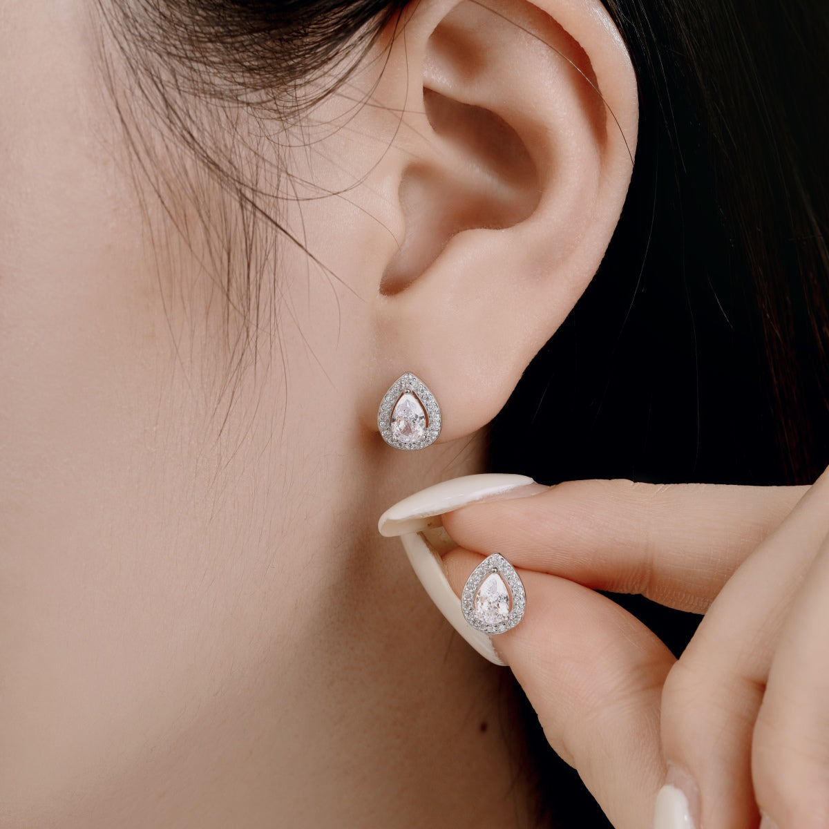 [Kismet Jewels ]Luxurious Water Drop Shape Earrings
