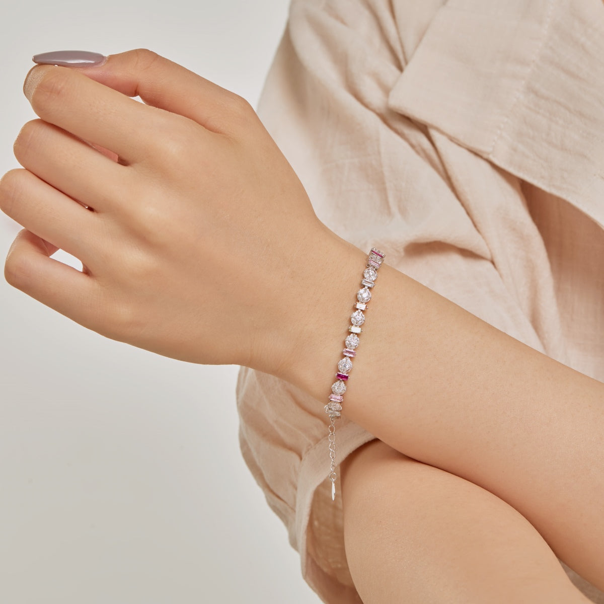 [Kismet Jewels ]Radiant Colorful Round Shape Daily Bracelet