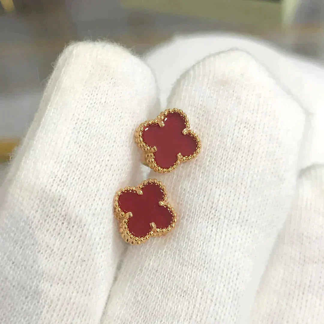 [Kismet Jewels ]CLOVER MINI 9.5MM CARNELIAN EARRINGS