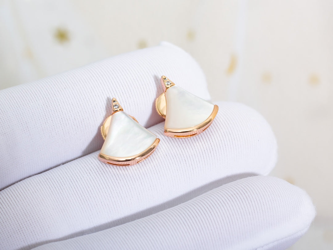 [Kismet Jewels ]DIVAS DREAM EARRINGS PINK GOLD