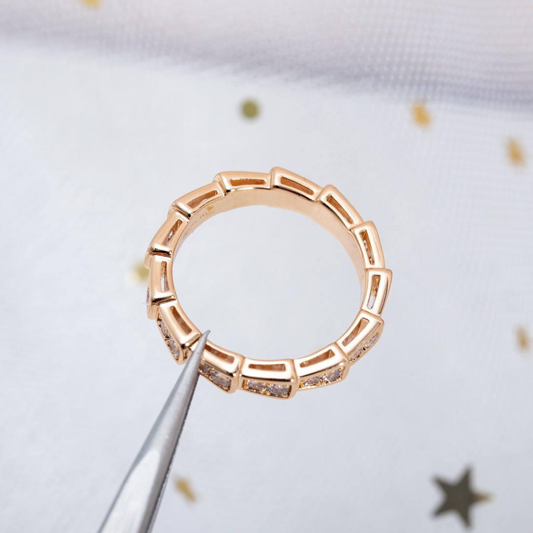 [Kismet Jewels ]SERPENTI RING PINK GOLD DIAMOND PAVED 3MM