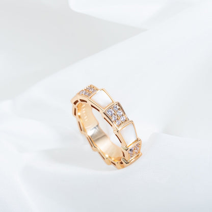 [Kismet Jewels ]SERPENTI RING PINK GOLD MOP DIAMOND PAVED 4MM