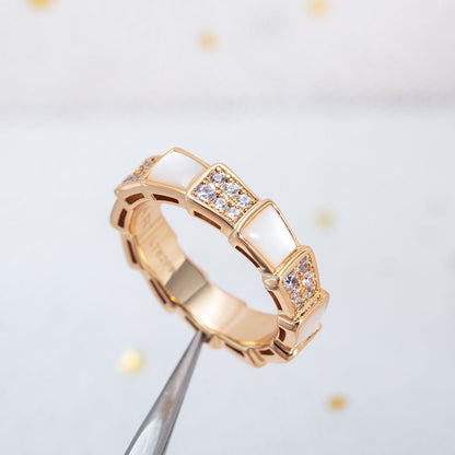 [Kismet Jewels ]SERPENTI RING PINK GOLD MOP DIAMOND PAVED 4MM