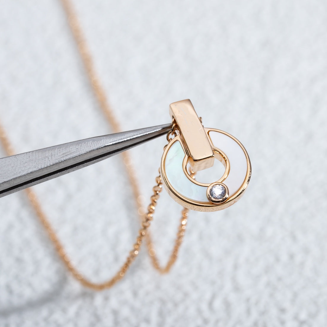 [Kismet Jewels ]GARI NECKLACE PINK GOLD MOP