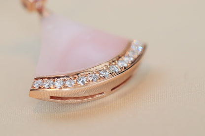 [Kismet Jewels ]DREAM NECKLACE PINK MOP DIAMOND