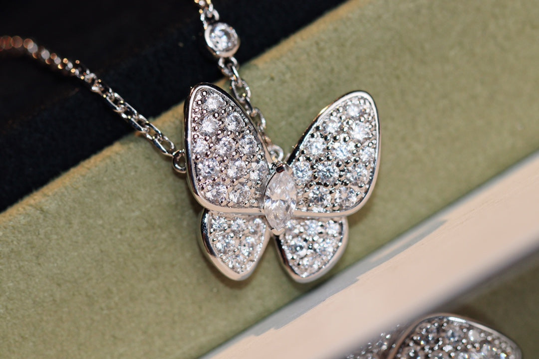 [Kismet Jewels ]BUTTERFLY DIAMOND NECKLACE