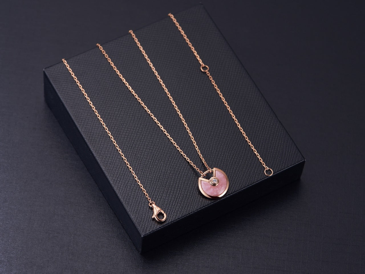 [Kismet Jewels ]AMULETTE ROSE GOLD PINK MOP NECKLACE
