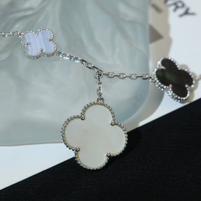 [Kismet Jewels ]CLOVER BRACELET 5 MOTIFS MOP CHALCEDONY SILVER