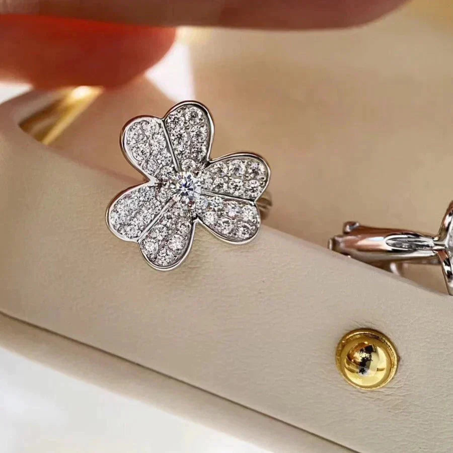 [Kismet Jewels ]CLOVER COMOS DIAMOND EARRINGS SILVER