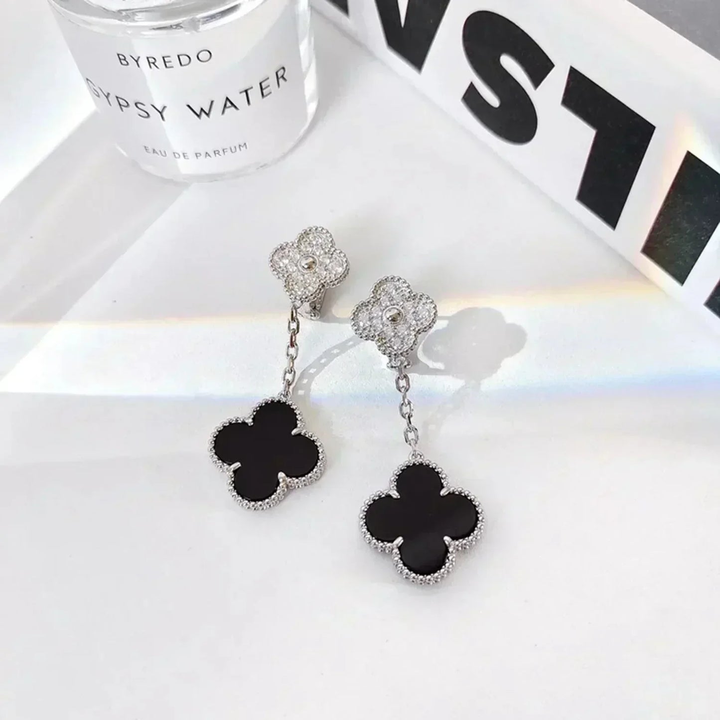 [Kismet Jewels ]CLOVER 2 MOTIFS  DIAMOND ONYX EARRINGS SILVER