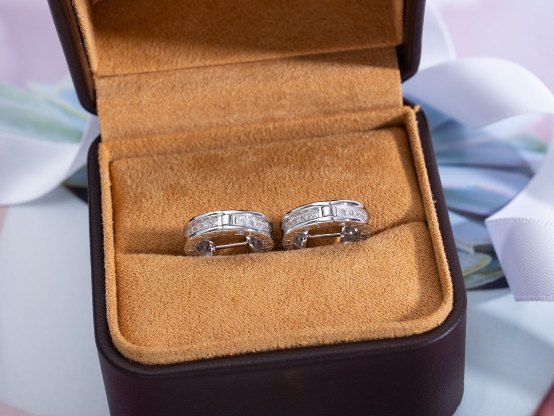 [Kismet Jewels ]ZERO 1 MINI SILVER DIAMOND EARRINGS