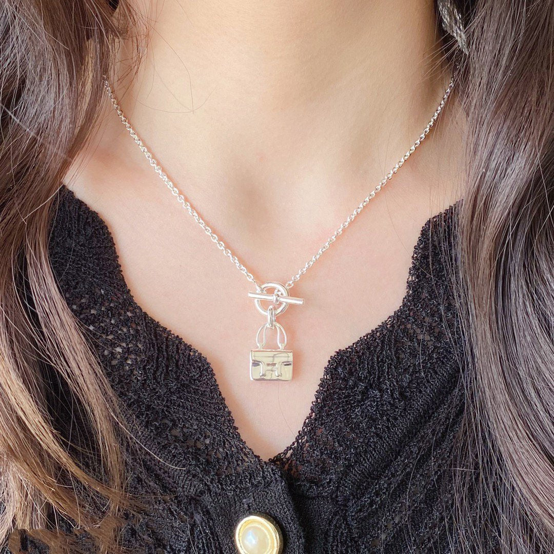 [Kismet Jewels ]CONSTANCE PEDANT SILVER NECKLACE