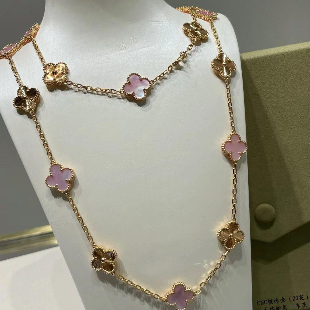 [Kismet Jewels ]CLOVER 20 MOTIFS LASER PINK MOP NECKLACE