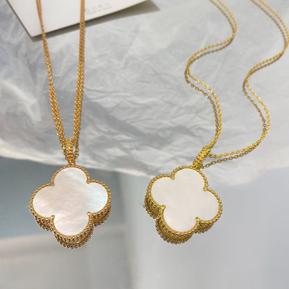 [Kismet Jewels ]CLOVER 25MM MOP LARGE PENDANT NECKLACE