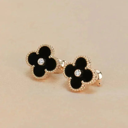 [Kismet Jewels ]CLOVER MEDIUM 1 MOTIFS ONYX DIAMOND EARRINGS