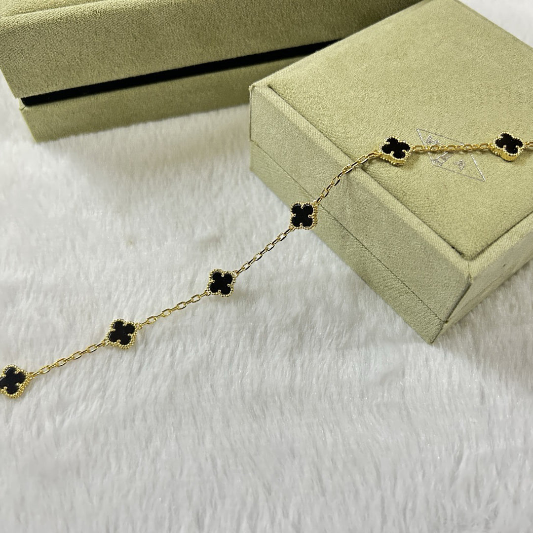 [Kismet Jewels ]CLOVER 6 MOTIF  ONYXS BRACELET
