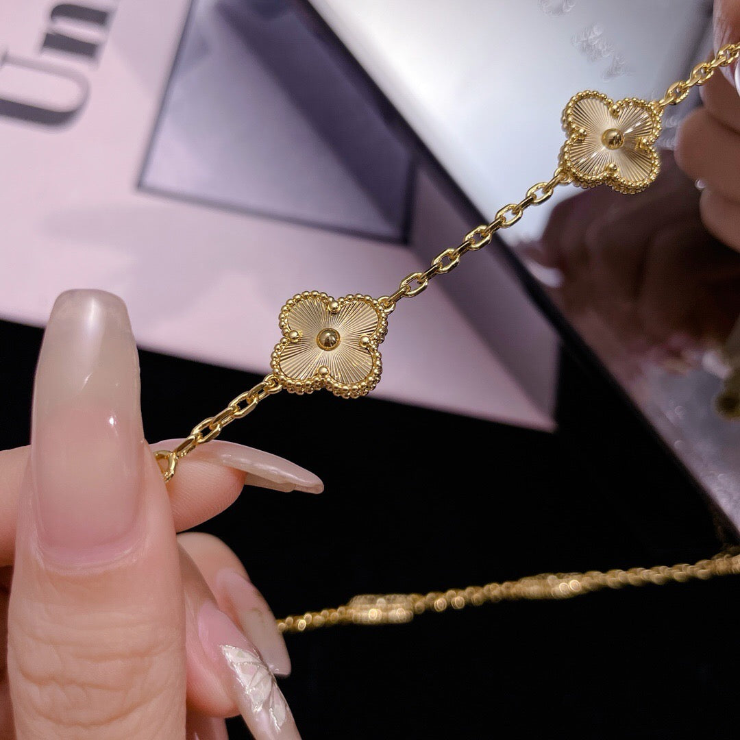 [Kismet Jewels ]CLOVER 10 MOTIFS LASER NECKLACE