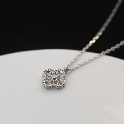 [Kismet Jewels ]CLOVER MINI 9.5MM PENDANT DIAMOND NECKLACE
