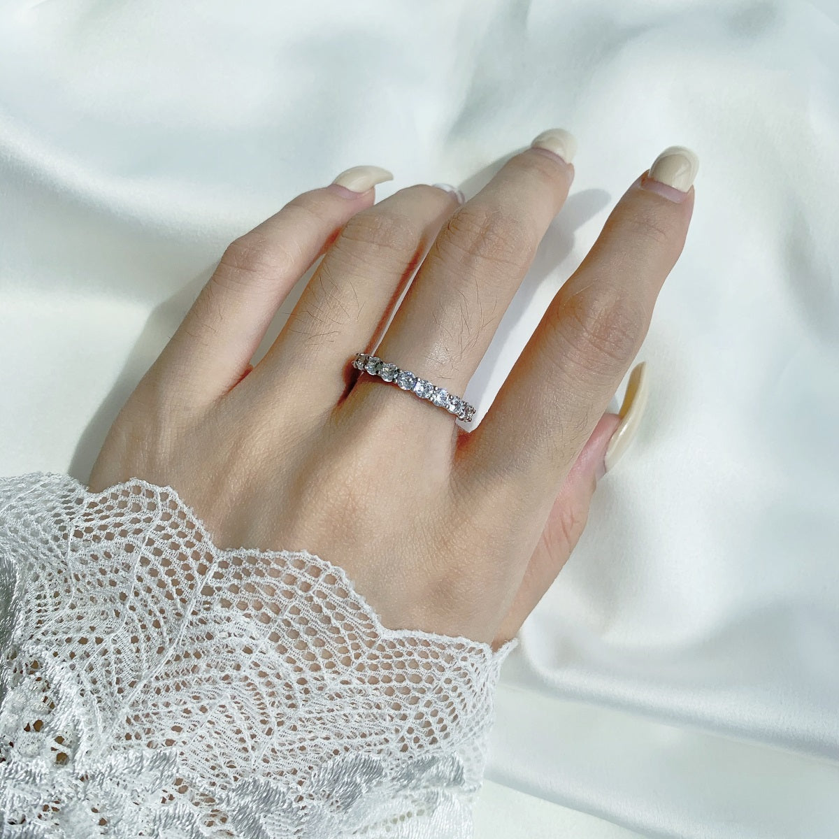 [Kismet Jewels ]Sparkling Round Cut Tennis Ring