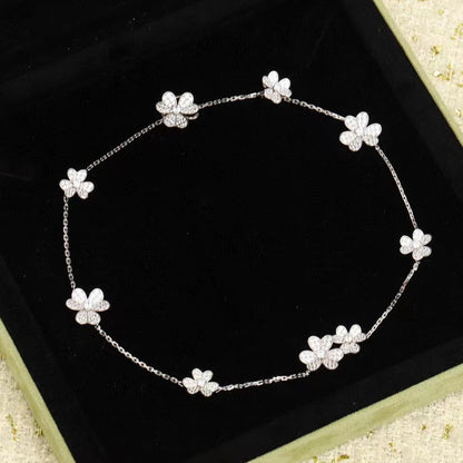 [Kismet Jewels ]FRIVOLE SILVER 9 FLOWERS NECKLACE