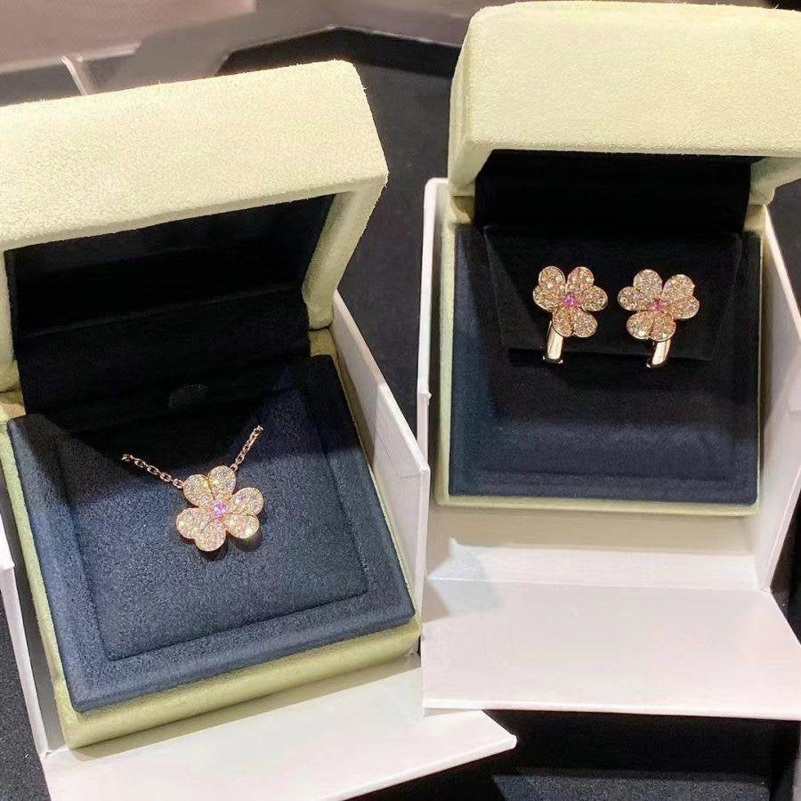 [Kismet Jewels ]FRIVOLE PINK GOLD FLOWER DIAMOND EARRINGS