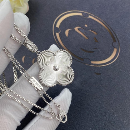 [Kismet Jewels ]CLOVER 25MM SILVER BIG CLOVER NECKLACE