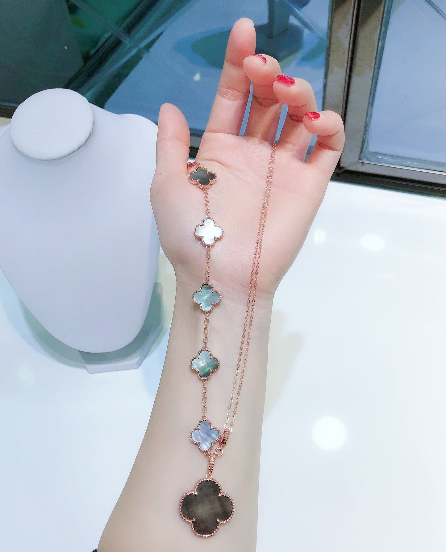 [Kismet Jewels ]COMBINED BRACELET 5 MOTIFS AND NECKLACE DARK MOP ROSE GOLD